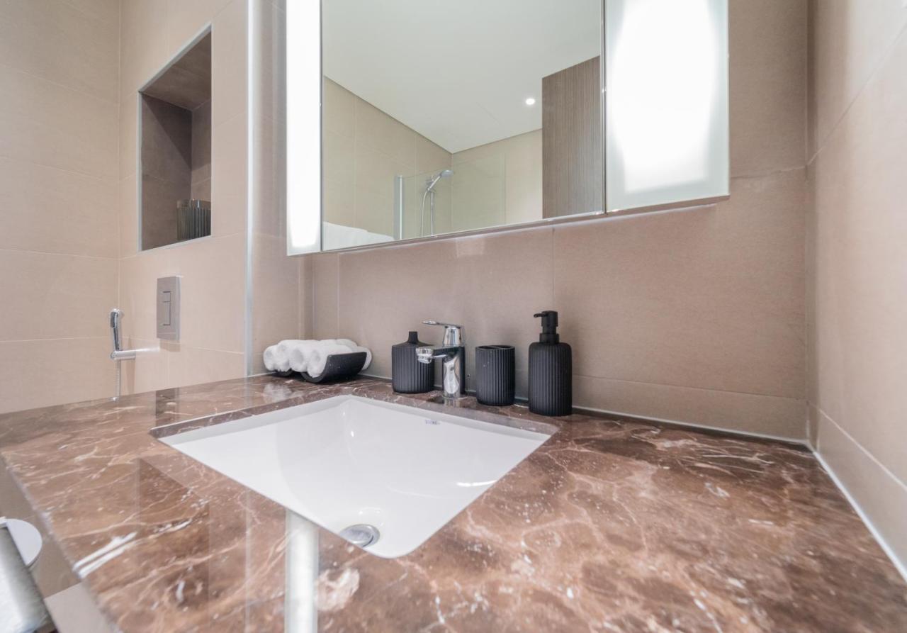 Eden'S Homes & Villas - Blvd Heights Dubai Bagian luar foto